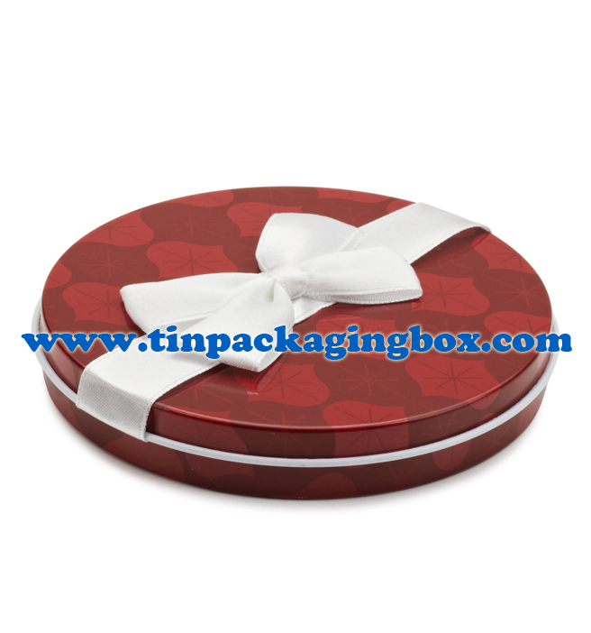 Round shape gift card tin holder with ribbon and flocked tray